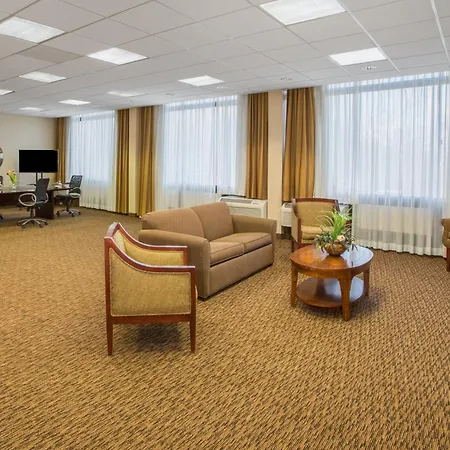 Crowne Plaza Cleveland Airport By Ihg-2